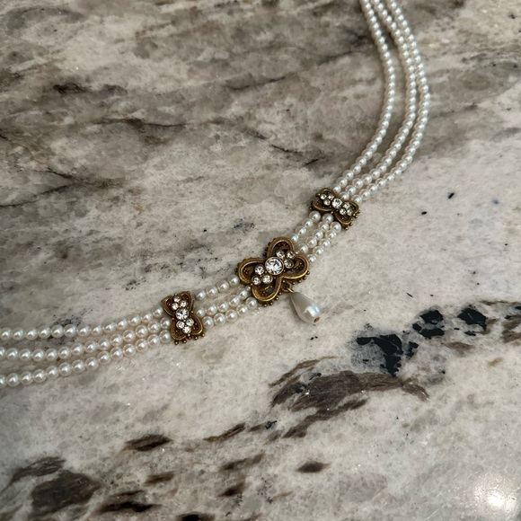 Gold faux Pearl and crystal choker necklace - Picture 5 of 8